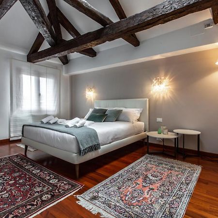 Апартаменты San Pantalon Luxury Penthouse R&R Венеция Экстерьер фото