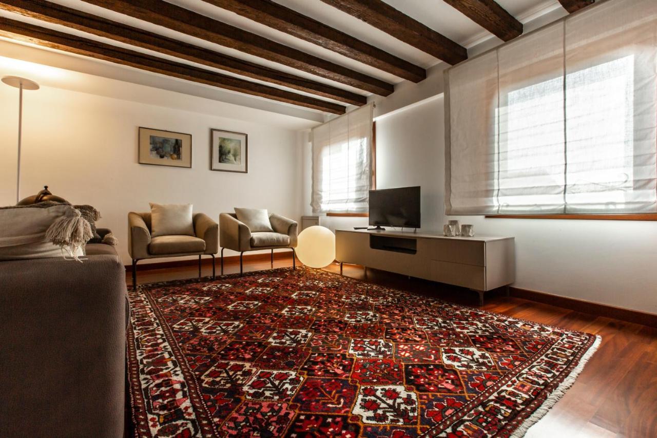 Апартаменты San Pantalon Luxury Penthouse R&R Венеция Экстерьер фото