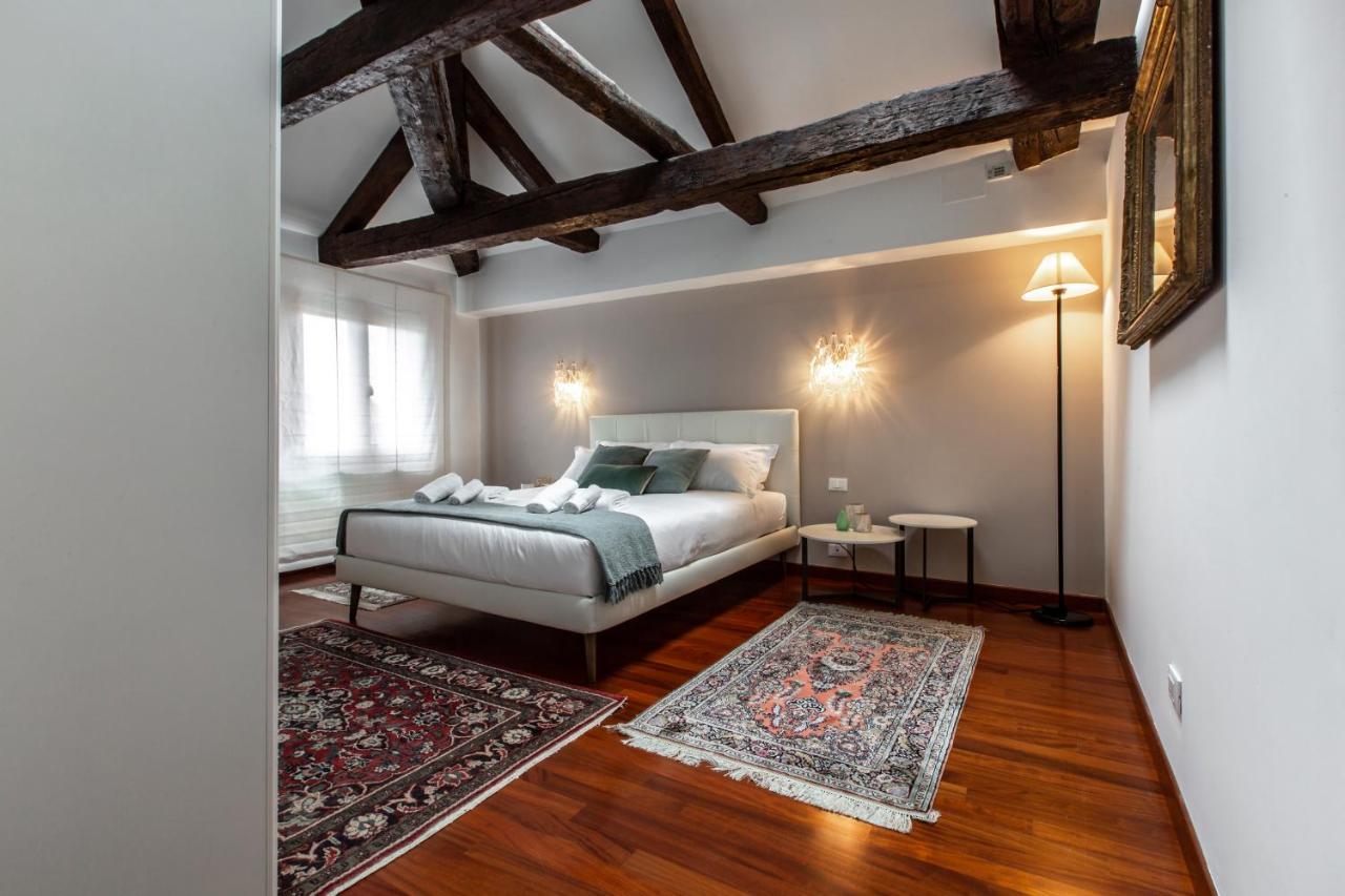 Апартаменты San Pantalon Luxury Penthouse R&R Венеция Экстерьер фото