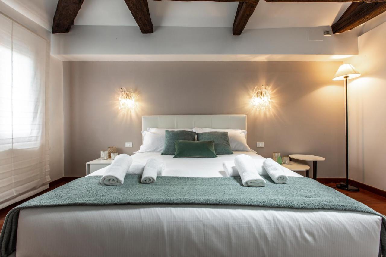 Апартаменты San Pantalon Luxury Penthouse R&R Венеция Экстерьер фото