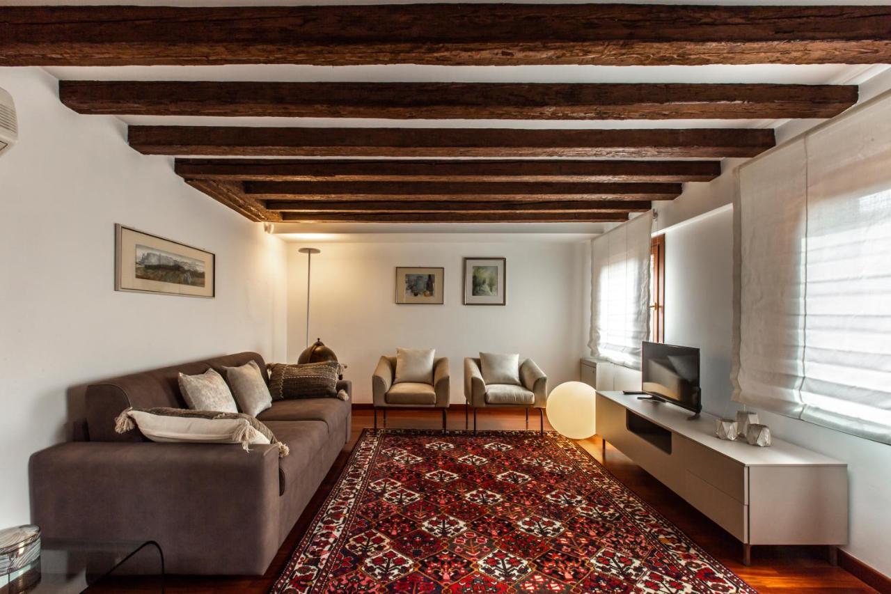Апартаменты San Pantalon Luxury Penthouse R&R Венеция Экстерьер фото