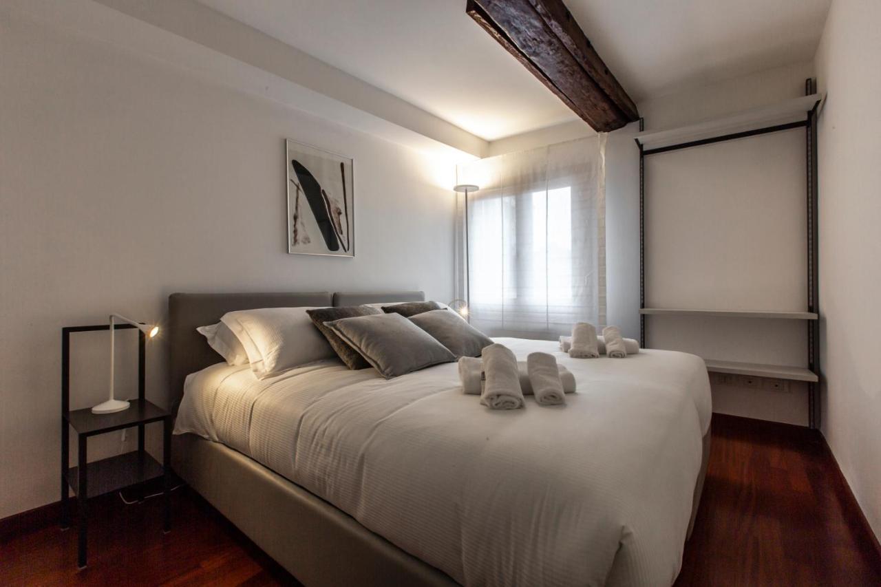 Апартаменты San Pantalon Luxury Penthouse R&R Венеция Экстерьер фото